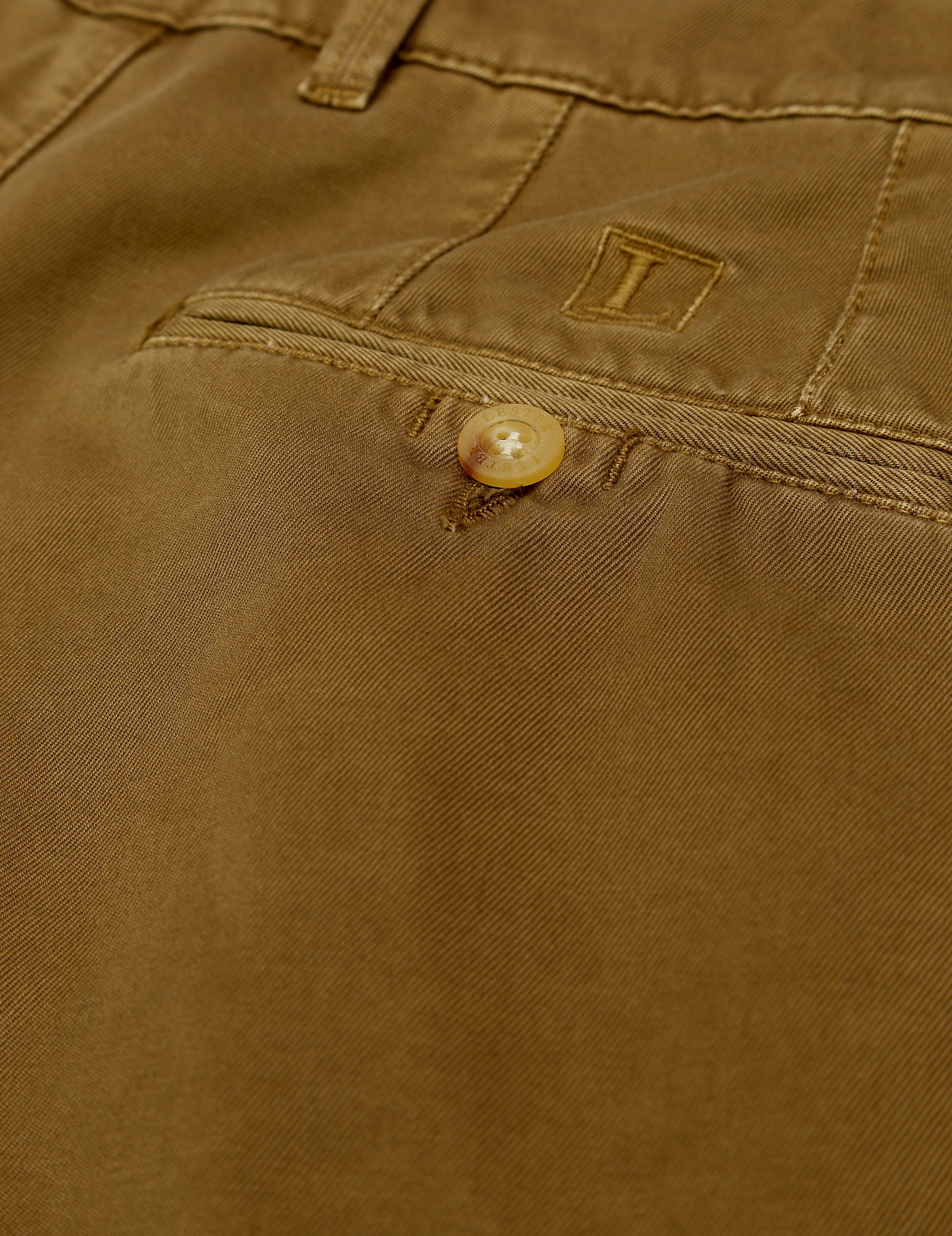 Pantalón chino lavado Beige