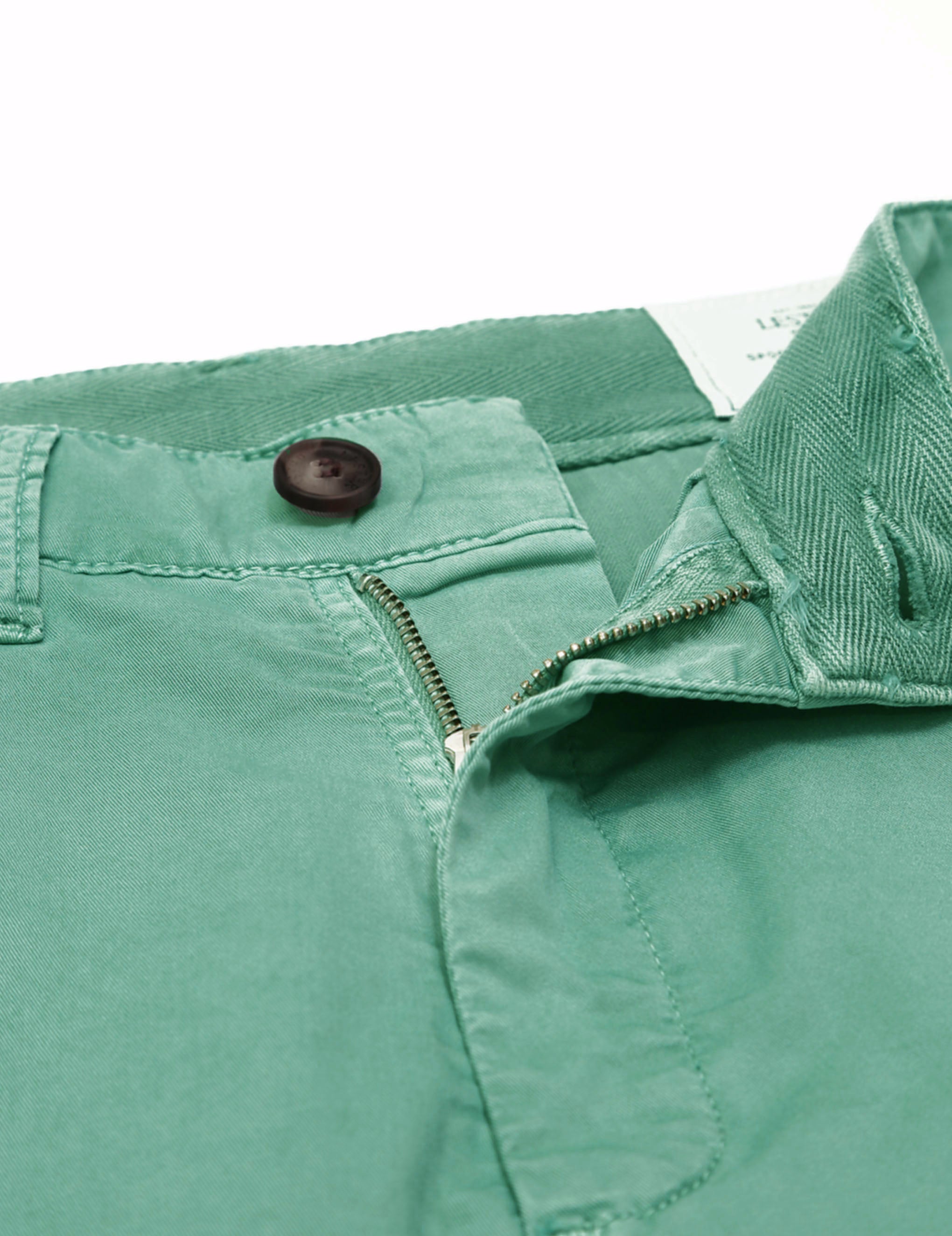 Bermuda gabardina Verde claro