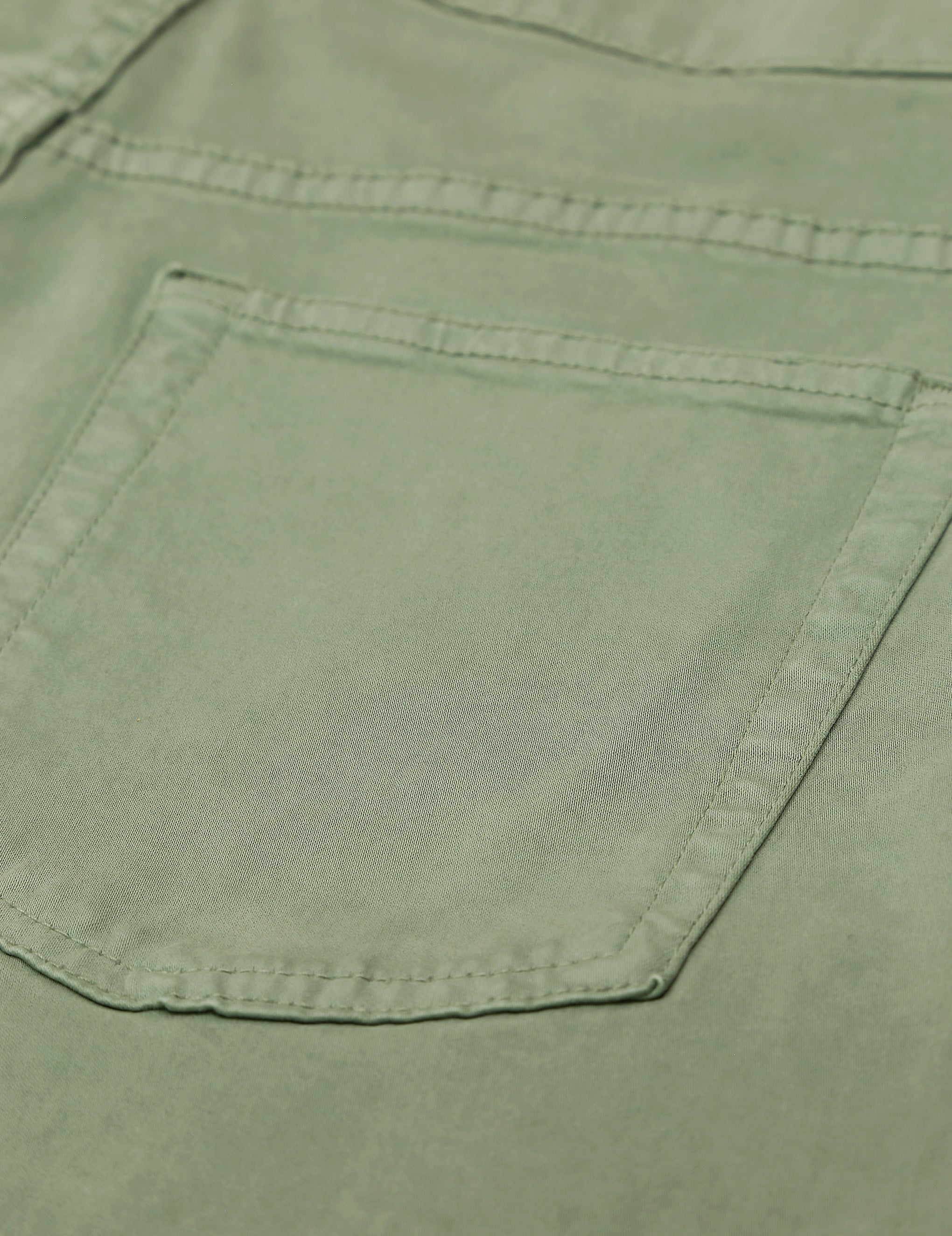 Pantalón 5 bolsillos satén Verde