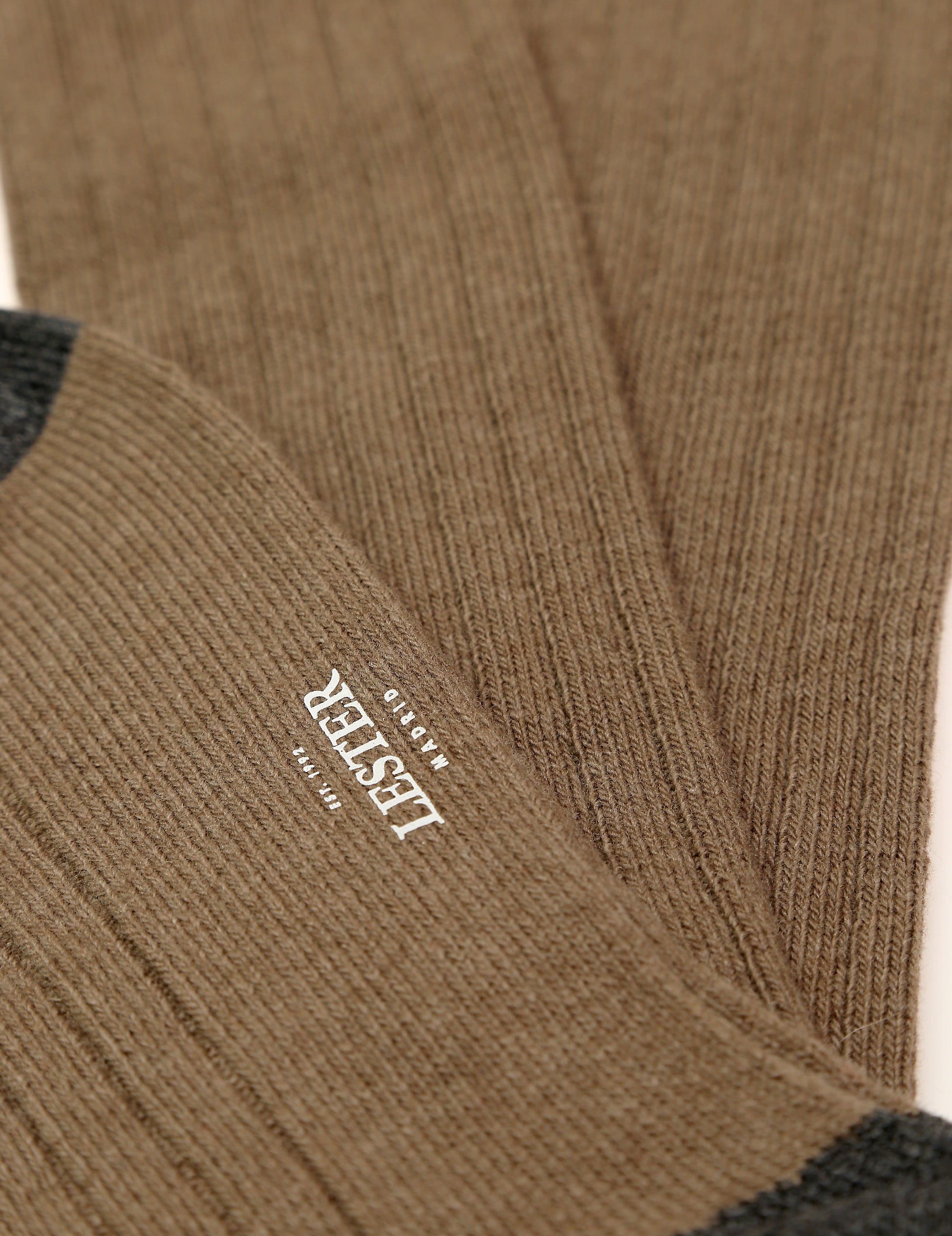 Calcetin lana cashmere liso puntera Verde oscuro (115656_2.jpg)