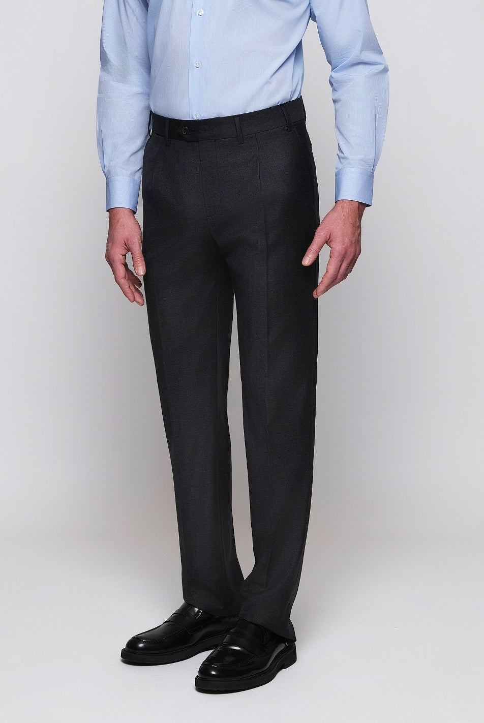 Pantalón Vestir Pinzas Gris Oscuro (118337_1.jpg)