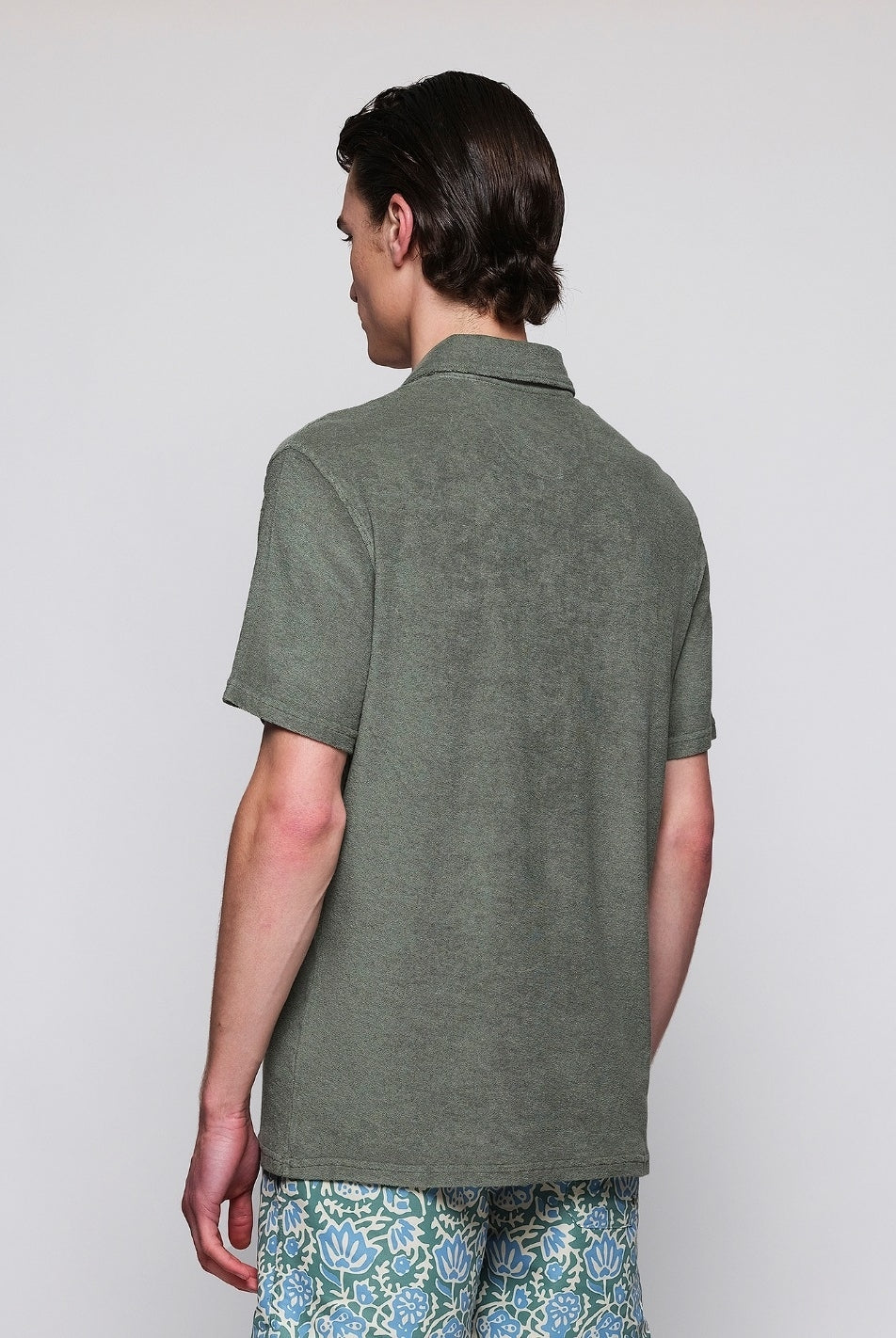 Polo Rizo Open Collar Verde (118448_2.jpg)