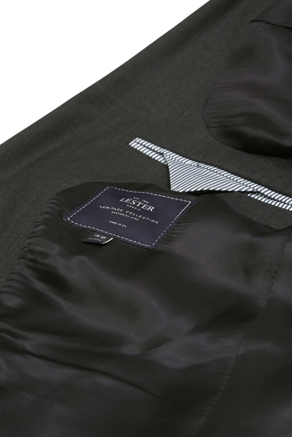 Traje Fil A Fil Gris (118497_4.jpg)