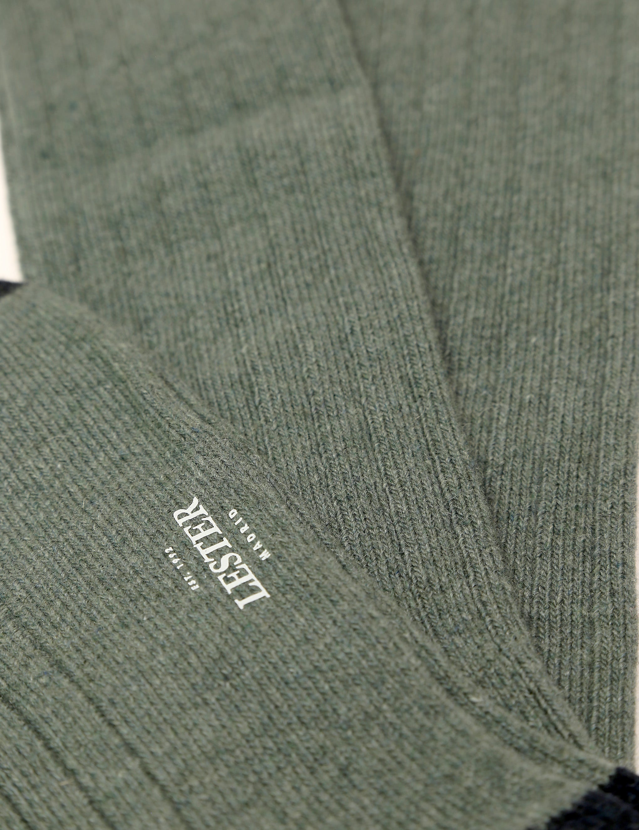 Calcetin lana cashmere liso puntera Verde medio