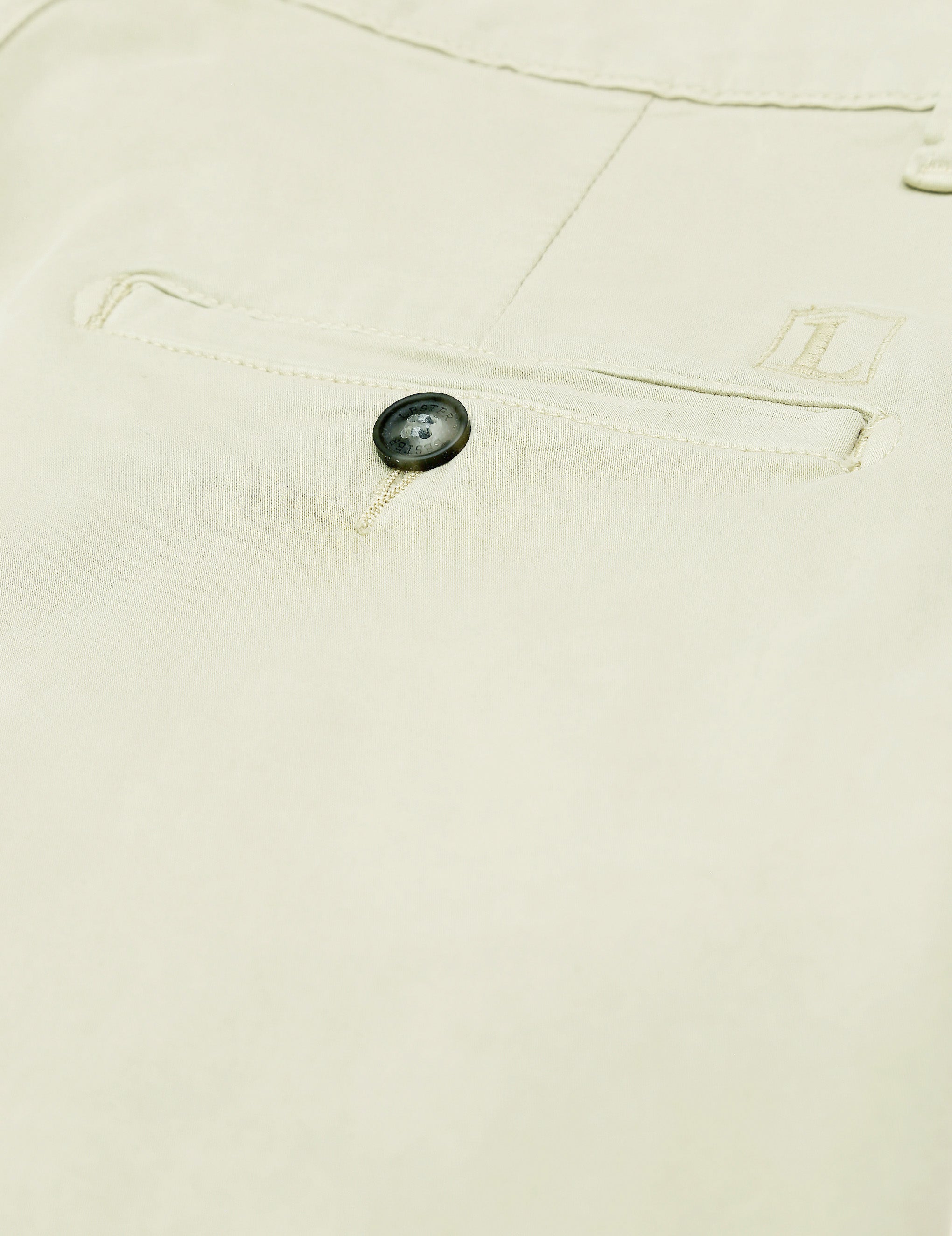 Pantalón chino satén lavado Hielo