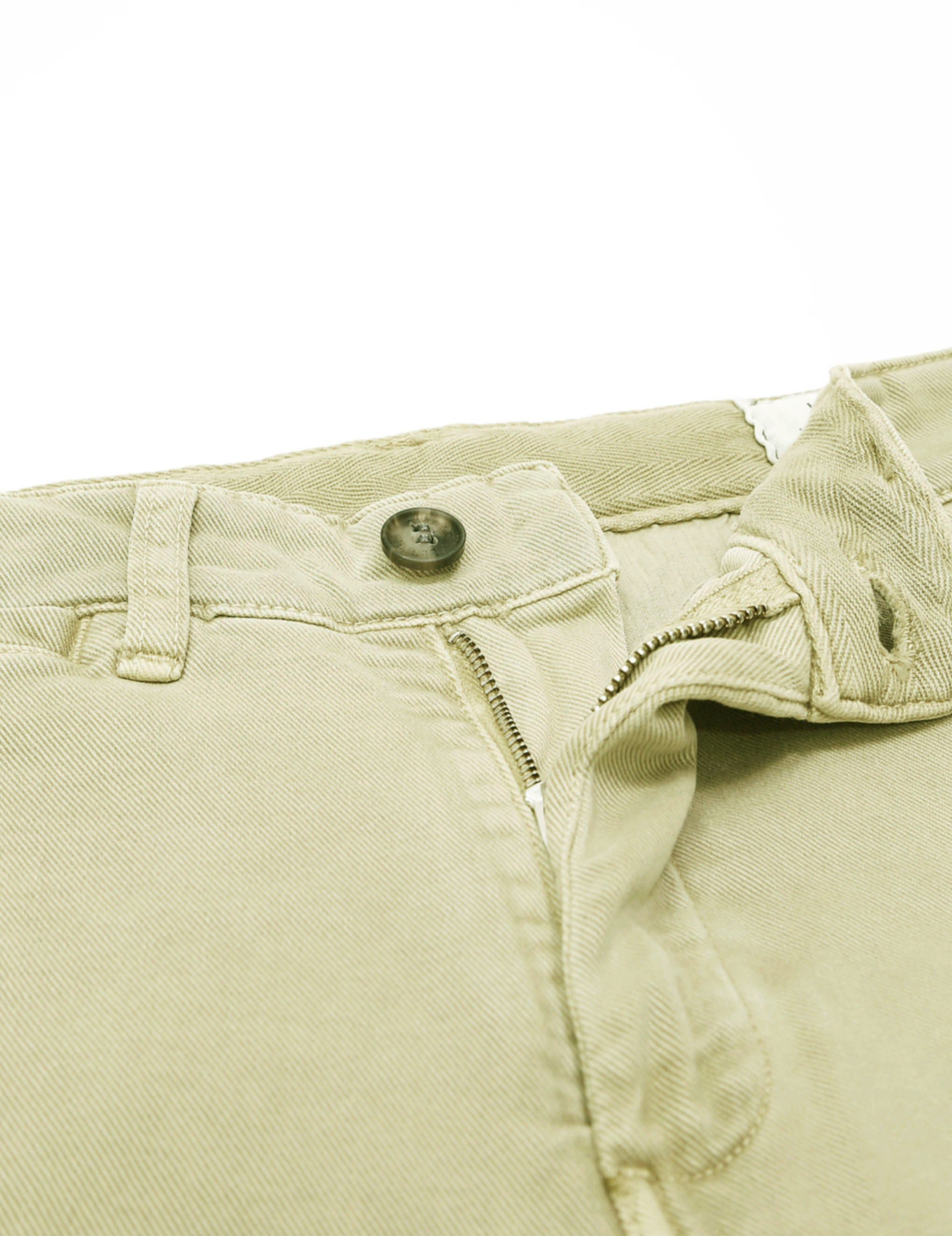 Pantalón chino sarga lavado Beige