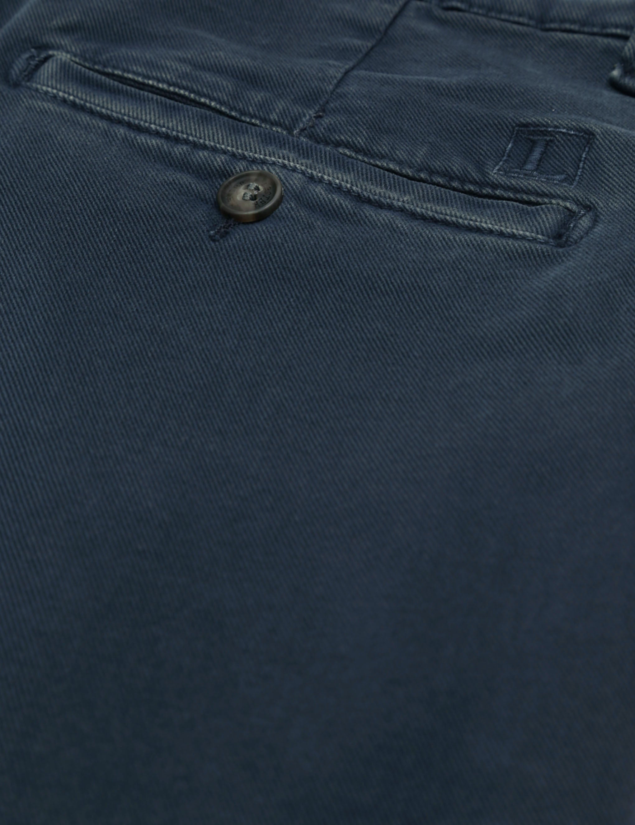 Pantalón chino sarga lavado Azul