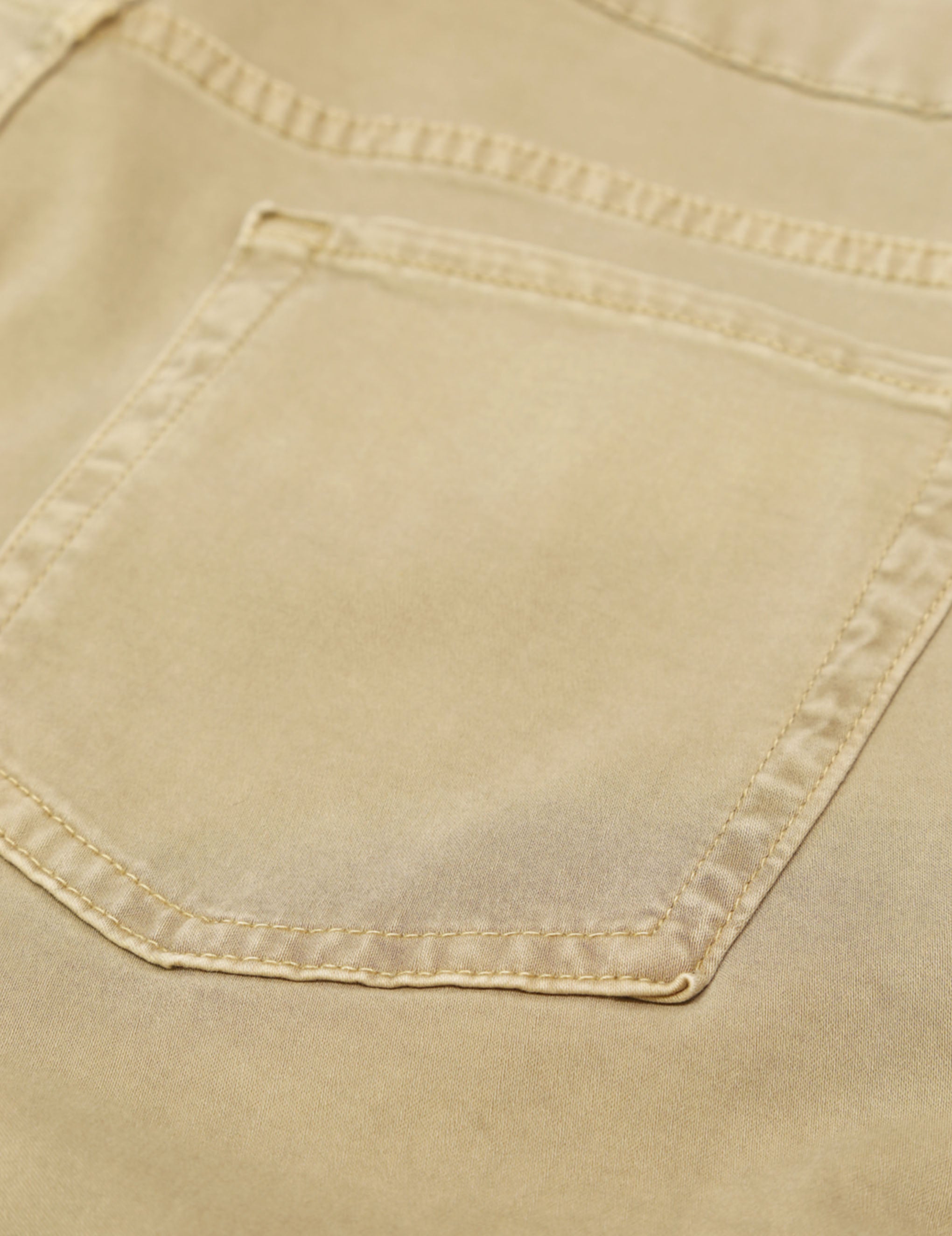 Pantalón 5 bolsillos satén Beige