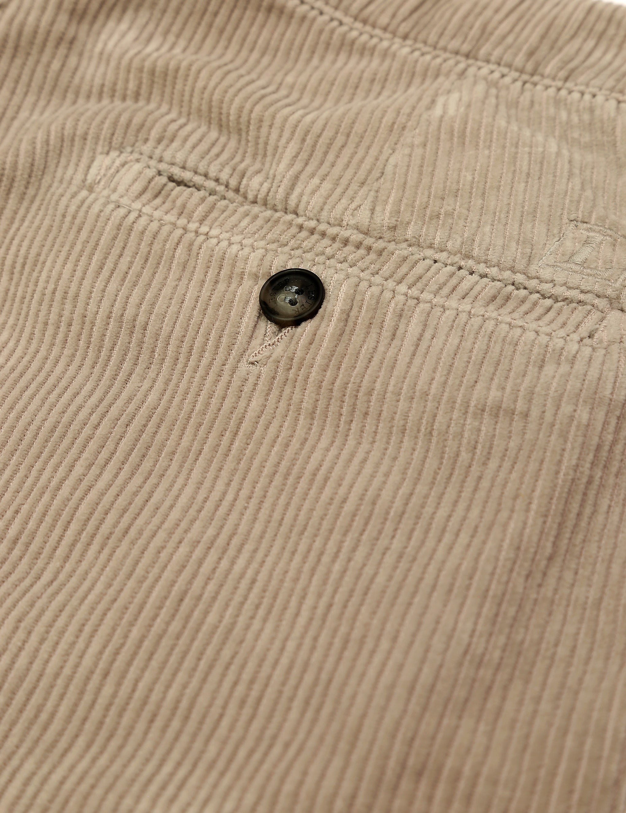 Pantalón pana gorda lavado Hielo