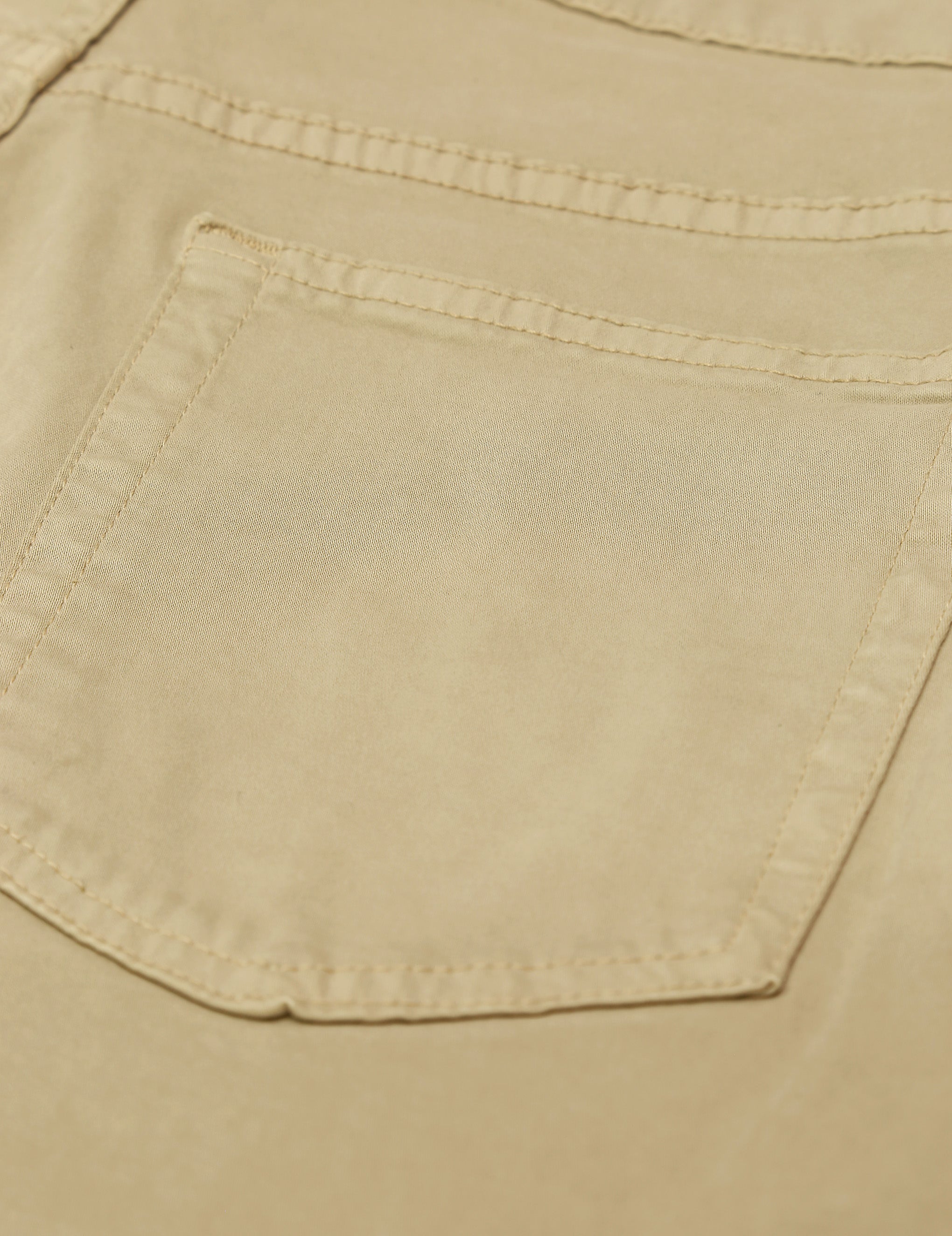 Pantalón 5 bolsillos satén Beige