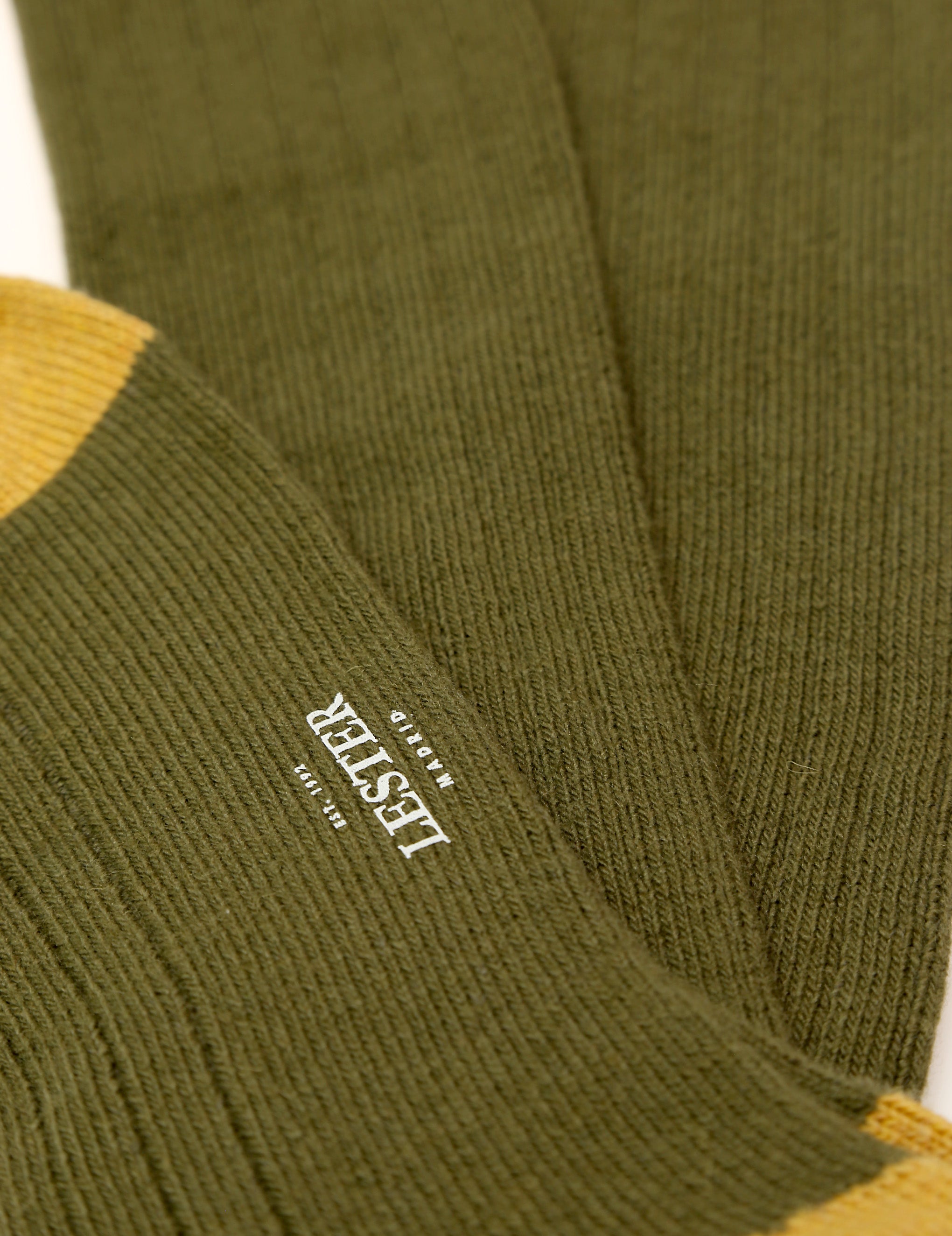 Calcetin lana cashmere liso puntera Verde caza (115655_2.jpg)