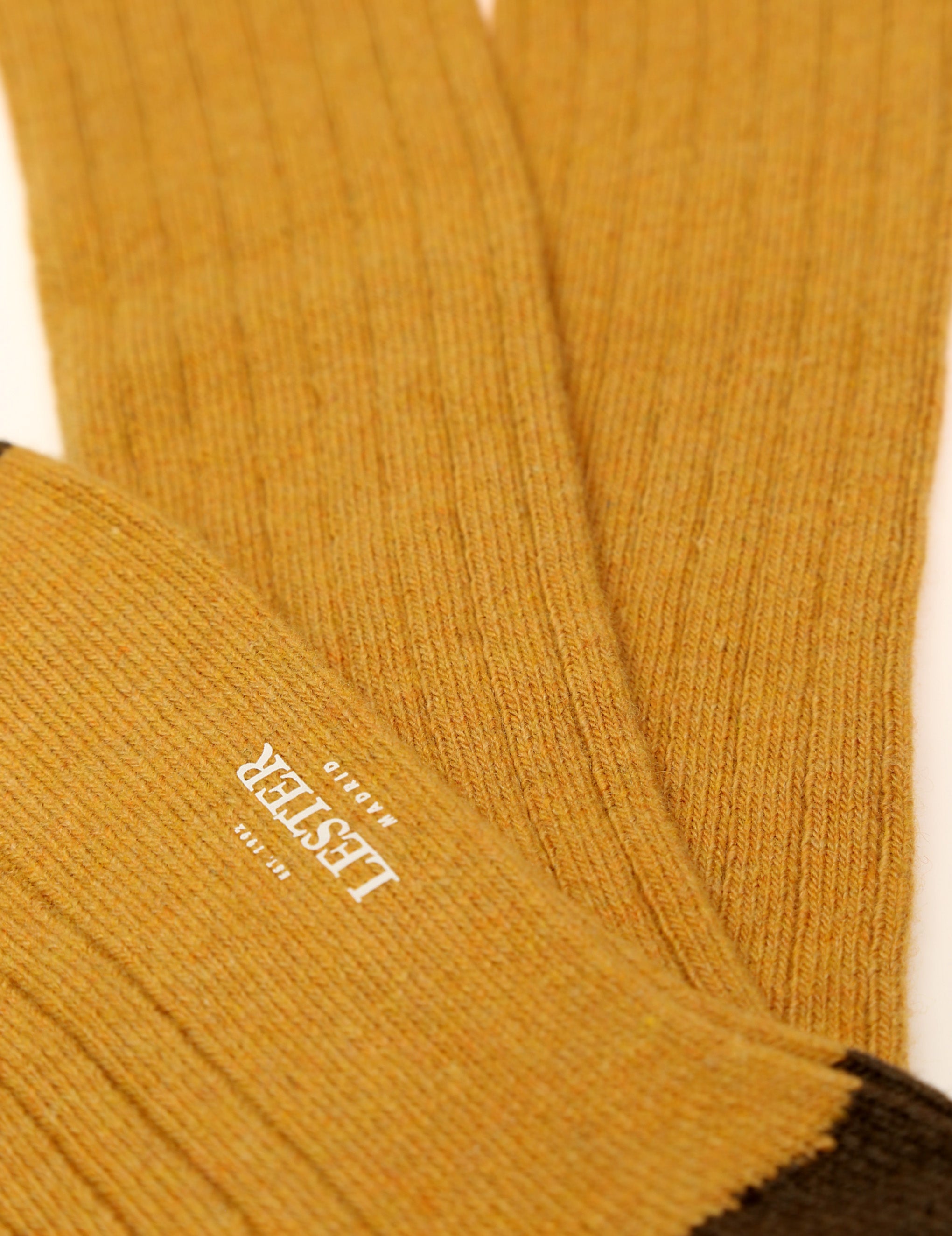 Calcetin Lana Cashmere Liso Puntera Mostaza (115658_2.jpg)