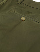 Pantalón gabardina elastan pinzas Verde