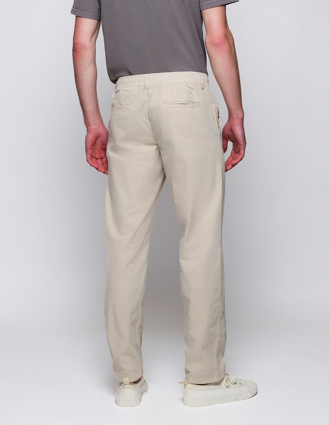 Pantalón Popelin Cuerda Beige (118322_2.jpg)