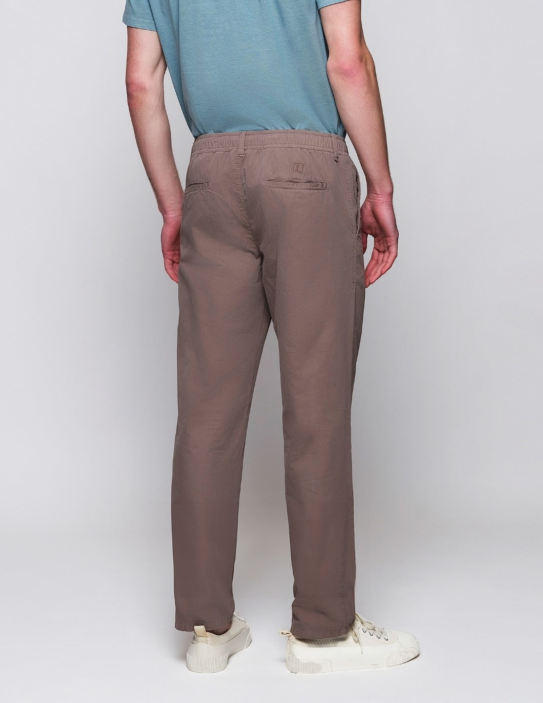 Pantalón Popelin Cuerda Kaki (118323_2.jpg)