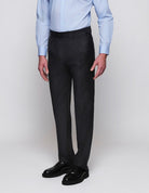 Pantalón Vestir Pinzas Gris Oscuro (118337_1.jpg)