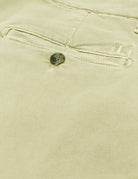 Pantalón chino sarga lavado Beige