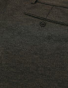 Pantalón elástico confort Gris